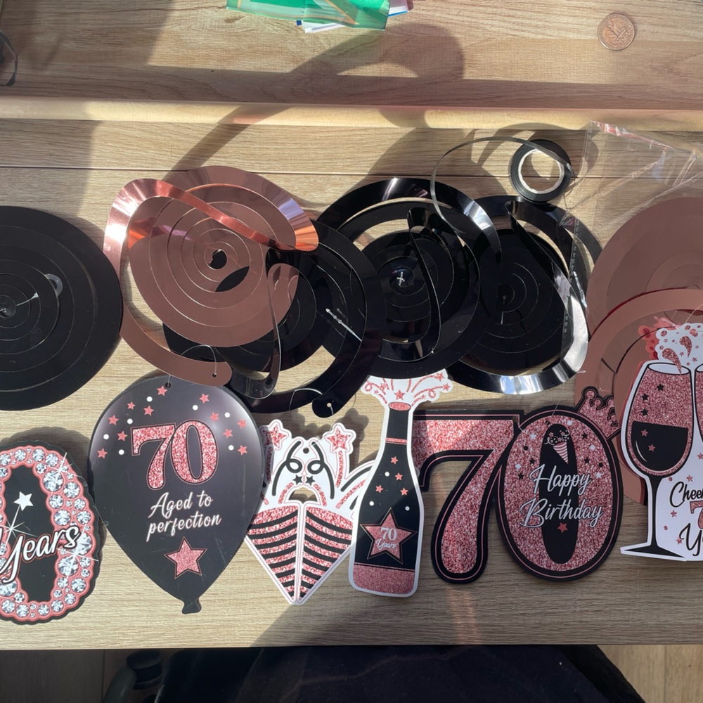Amazon Rose pink and Black Party Set